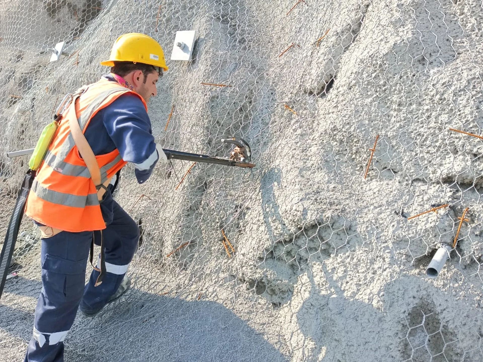 Mesh, Drapery and Rockfall Barrier Systems