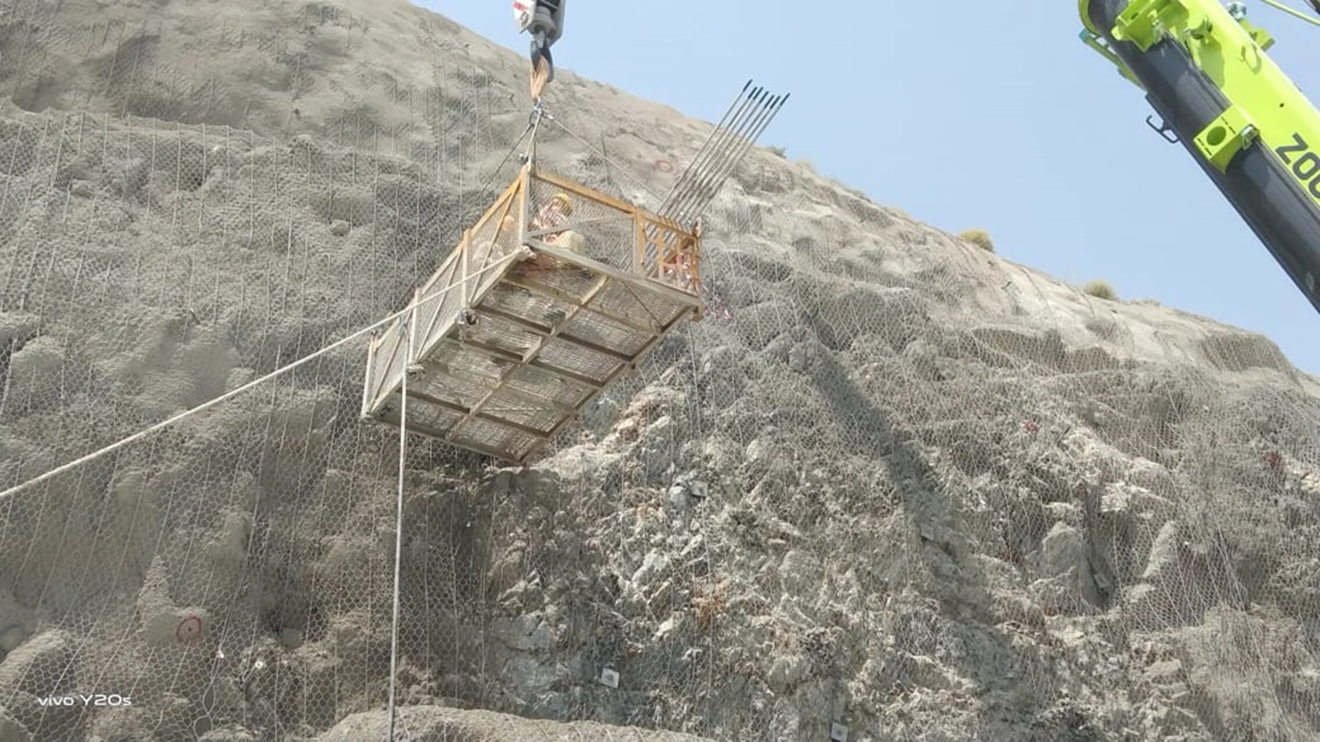 Rock Bolting, Dowels, Anchors and Drainage