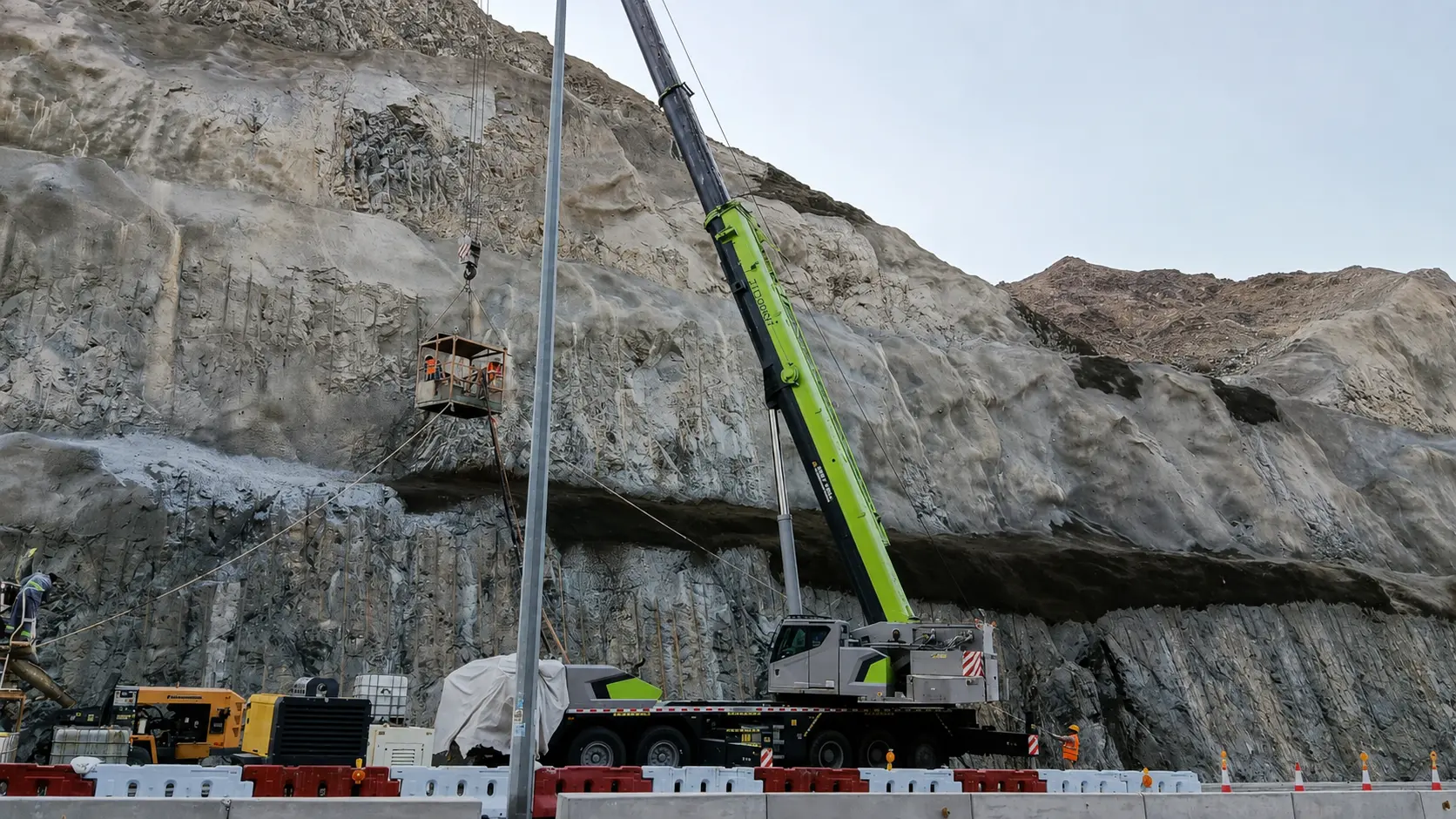 S142 – Khorfakkan Road thumbnail 4